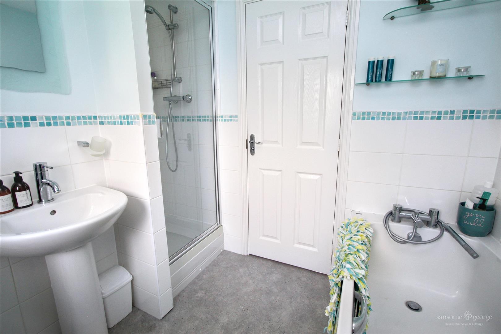 Clarendon Rise, Tilehurst, Reading